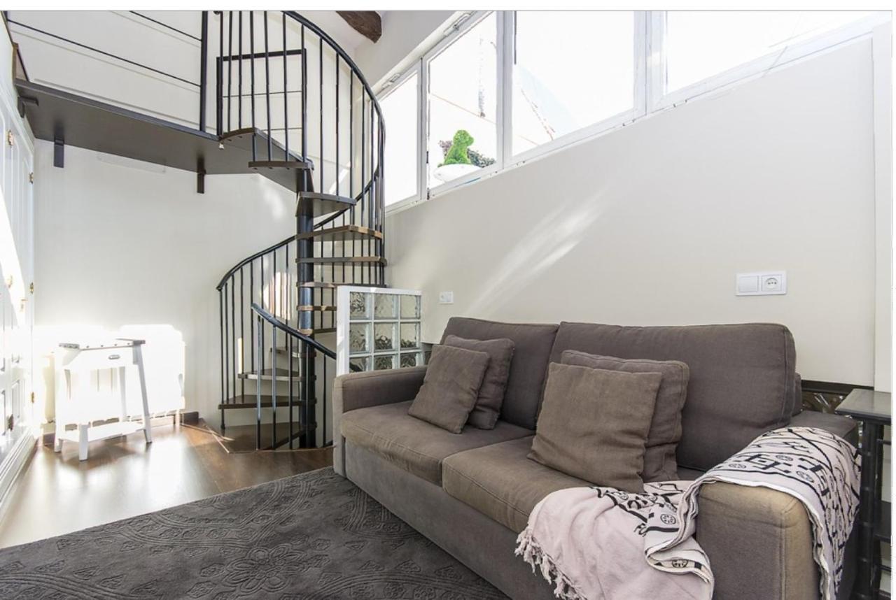 No Turistic Rental, Duplex Penthouse In The Historic Center, Valencia, Ideal For Those Looking To Stay In The City For A Season, Including Professionals And Students ภายนอก รูปภาพ