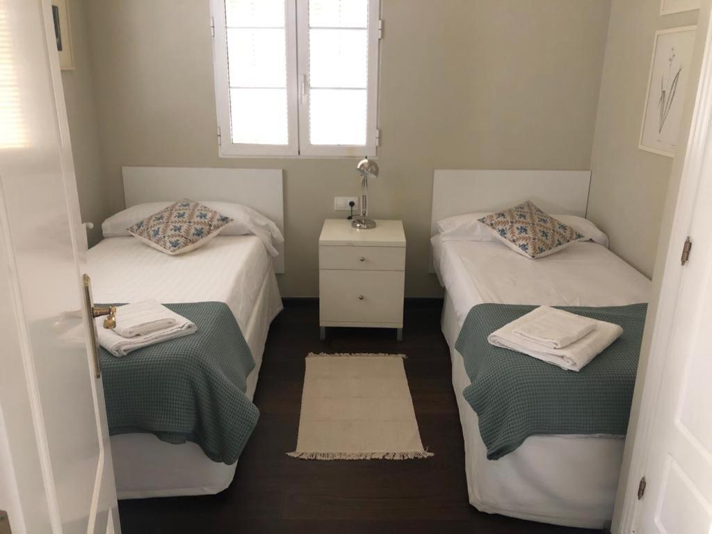 No Turistic Rental, Duplex Penthouse In The Historic Center, Valencia, Ideal For Those Looking To Stay In The City For A Season, Including Professionals And Students ภายนอก รูปภาพ